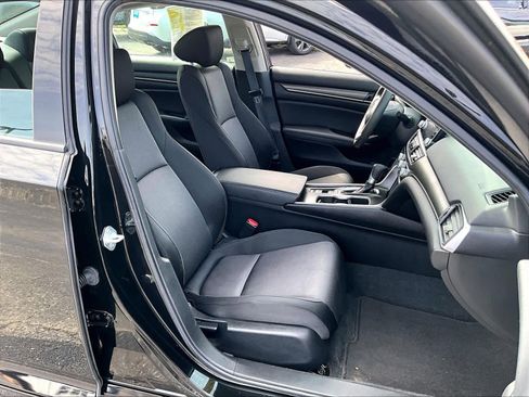 Used 2021 Honda Accord LX image 11