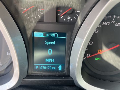 Used 2017 Chevrolet Equinox LT w/ Convenience Package FWD image 12