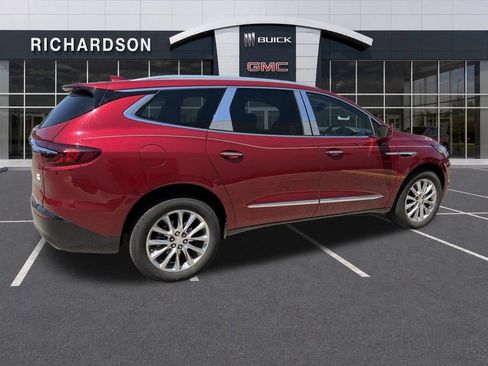 Used 2020 Buick Enclave Essence w/ Sound and Sites Package FWD image 8