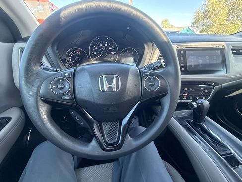 Used 2016 Honda HR-V EX image 24