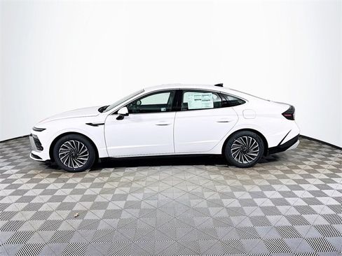New 2025 Hyundai Sonata SEL image 5