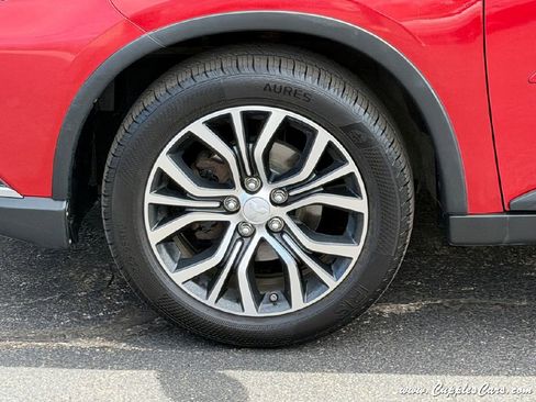 Used 2017 Mitsubishi Outlander ES AWD/4WD image 54