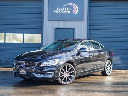 Used 2016 Volvo S60 T5 Premier image 3