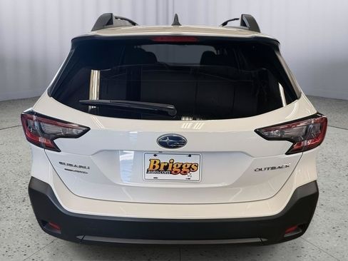Used 2024 Subaru Outback Premium AWD/4WD image 6