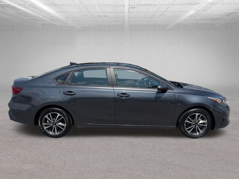 Used 2024 Kia Forte LXS FWD image 7