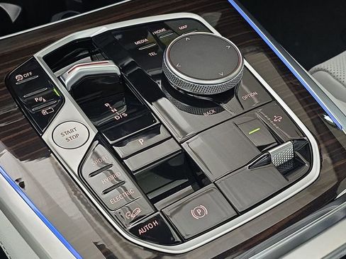 New 2026 BMW X5 xDrive50e AWD/4WD image 21