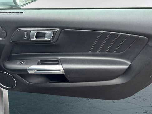 Used 2022 Ford Mustang Premium RWD image 10