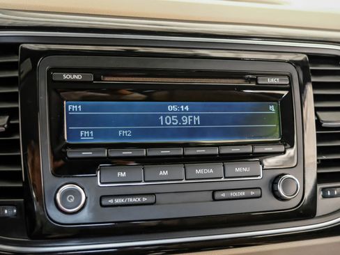 Used 2014 Volkswagen Beetle 1.8T image 17