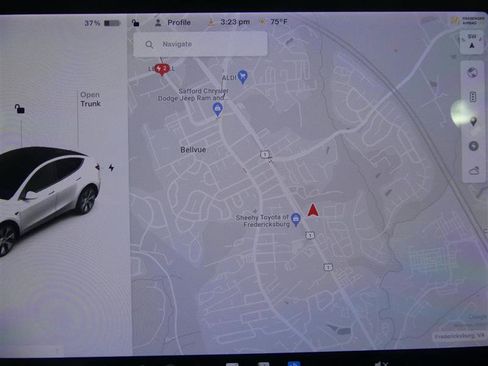 Used 2021 Tesla Model Y Long Range image 9