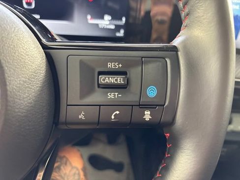 Used 2025 Nissan Kicks SR w/ SR Premium Package AWD/4WD image 34