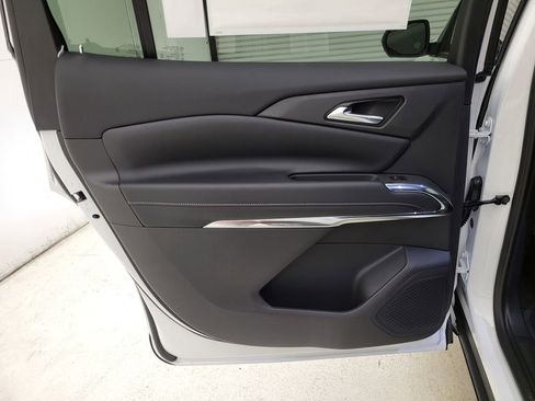 New 2026 Chevrolet Traverse LT w/ Driver Confidence Package image 40