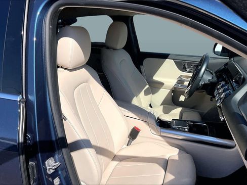 Used 2023 Mercedes-Benz GLA 250 GLA 250 image 8