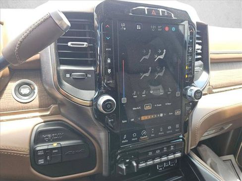 Used 2024 RAM 3500 Limited w/ Towing Technology Group AWD/4WD image 18