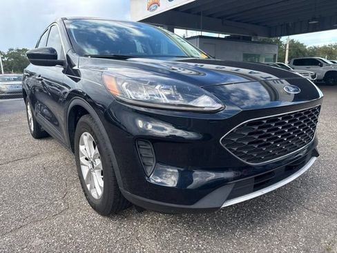 Used 2021 Ford Escape SE FWD image 4