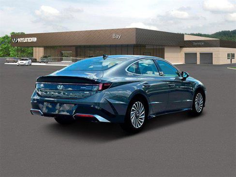 New 2025 Hyundai Sonata SEL image 7