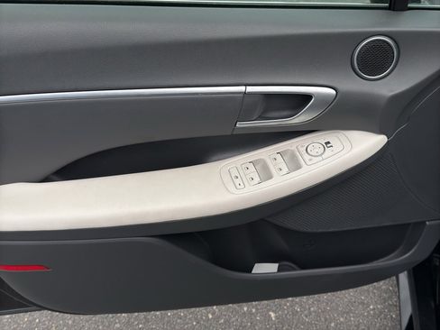 Used 2025 Hyundai Sonata SEL image 9