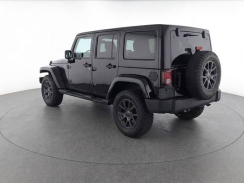 Used 2018 Jeep Wrangler Unlimited Sahara AWD/4WD image 7