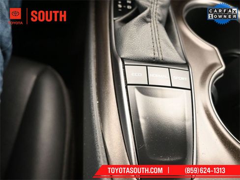 Used 2023 Toyota Camry SE image 24