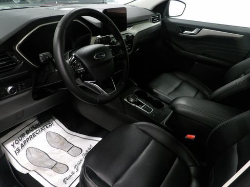 Used 2021 Ford Escape SEL w/ Technology Package image 9