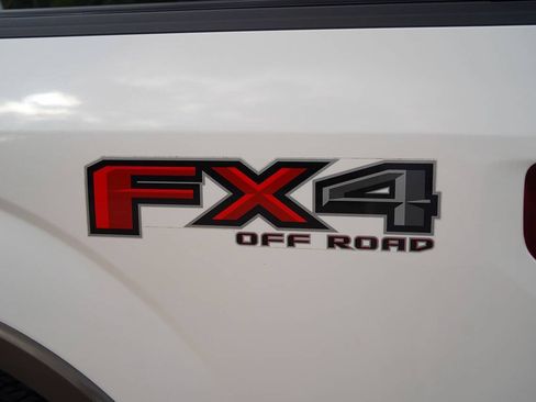 Used 2015 Ford F150 Lariat w/ Equipment Group 501A Mid AWD/4WD image 30