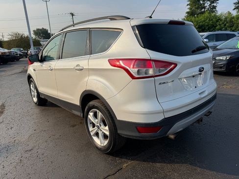 Used 2014 Ford Escape SE w/ Equipment Group 201A AWD/4WD image 3