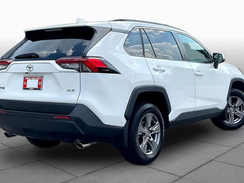 Used 2024 Toyota RAV4 XLE w/ Convenience Package FWD image 13