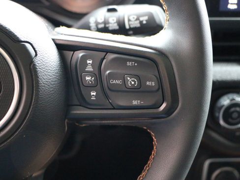 Used 2024 Jeep Wrangler Unlimited Sport AWD/4WD image 17