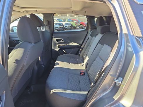 New 2026 Nissan Kicks SV w/ SV Premium Package FWD image 17