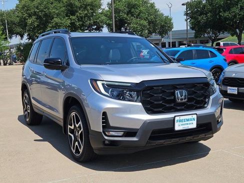 Used 2023 Honda Passport Elite image 3