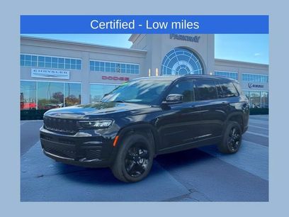 Used 2024 Jeep Grand Cherokee L Laredo
