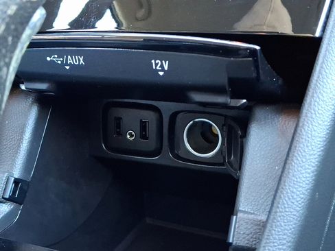 Used 2019 Buick Encore Preferred image 24