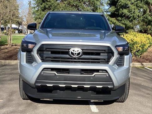 Certified 2025 Toyota Tacoma SR w/ SR Upgrade Package image 18