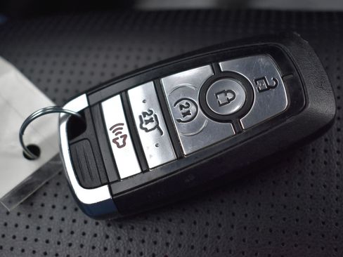 Used 2024 Ford Escape Platinum AWD/4WD image 33