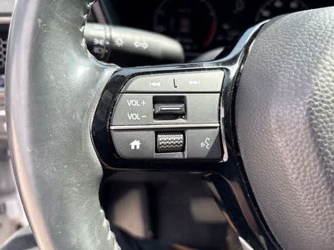 Used 2023 Honda CR-V EX-L image 11