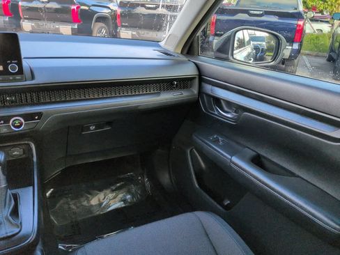 Used 2025 Honda CR-V EX image 16