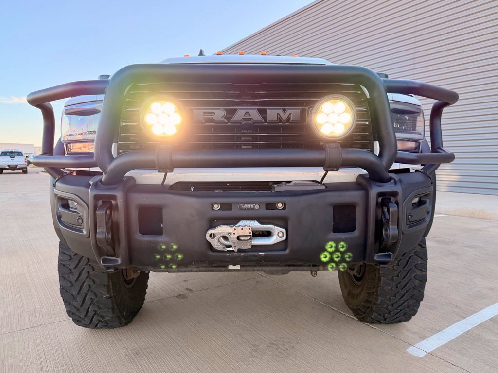 Used 2021 RAM 2500 Laramie w/ Night Edition AWD/4WD image 2