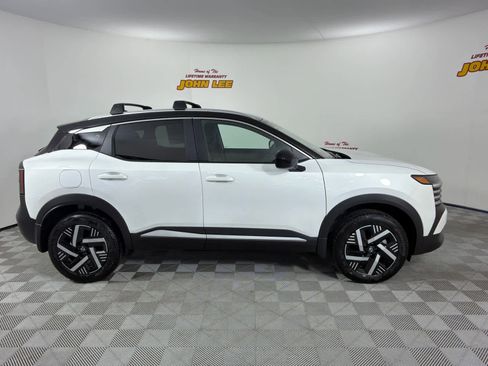 New 2026 Nissan Kicks SV w/ Cold Weather Package FWD image 7