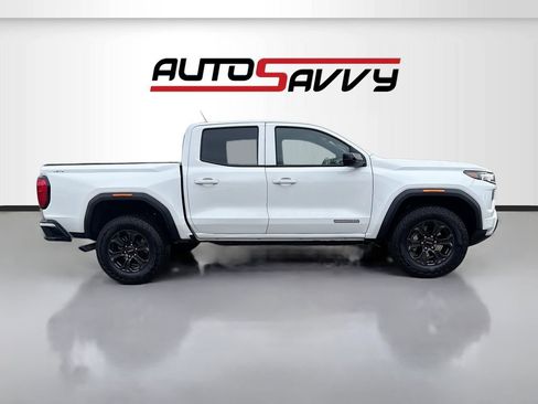 Used 2025 GMC Canyon Elevation AWD/4WD image 8