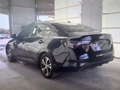 Certified 2022 Nissan Sentra SV FWD image 10
