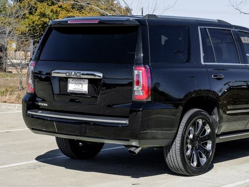 Used 2020 GMC Yukon Denali w/ Denali Ultimate Package image 11