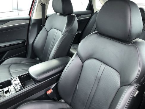 Used 2025 Kia K5 EX image 12