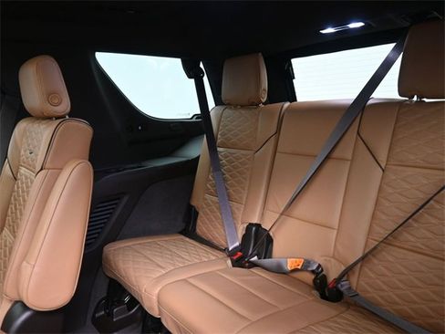 Used 2021 Cadillac Escalade Sport w/ Driver Assist Tech Package image 20