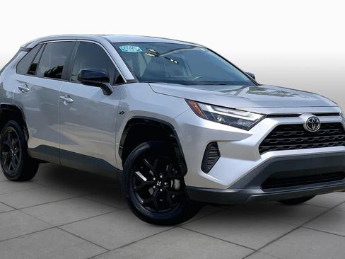 Used 2024 Toyota RAV4 LE FWD image 3