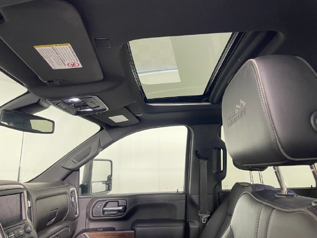 Used 2022 Chevrolet Silverado 3500 High Country w/ Safety Package II AWD/4WD image 11