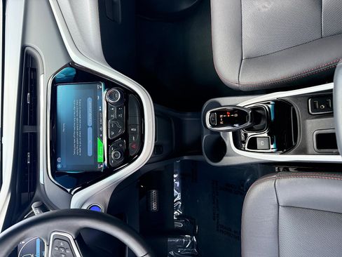 Used 2017 Chevrolet Bolt Premier w/ Driver Confidence II Package FWD image 14