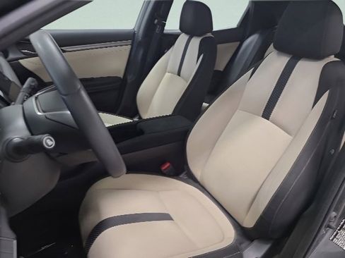 Used 2018 Honda Civic EX image 19