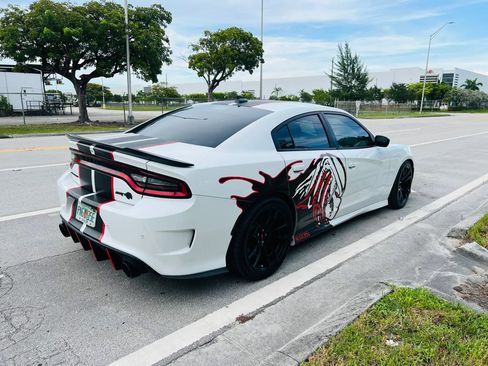Used 2019 Dodge Charger Scat Pack w/ Daytona Edition Group RWD image 5