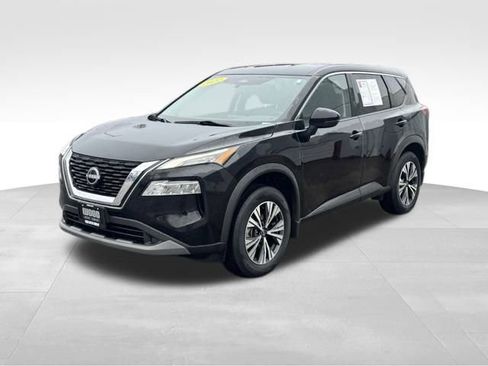 Used 2022 Nissan Rogue SV image 3