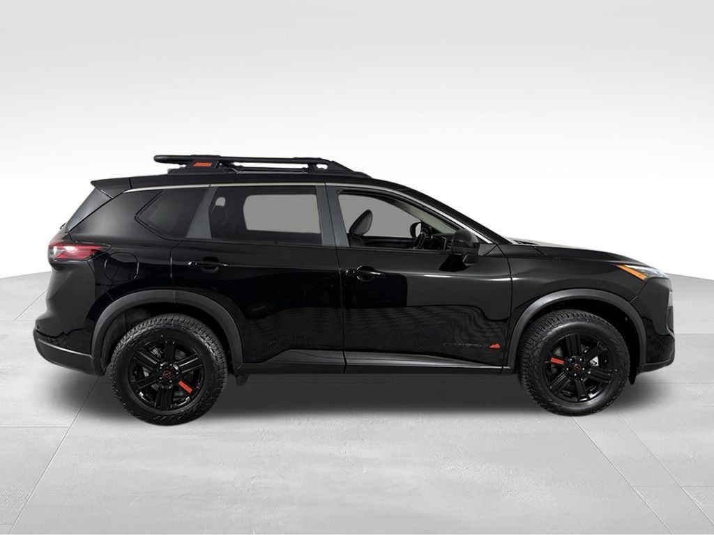 Used 2026 Nissan Rogue SV AWD/4WD image 6