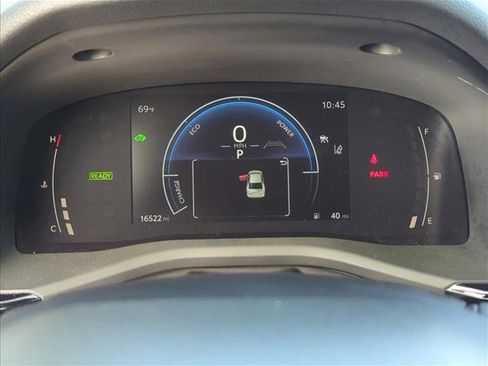 Used 2025 Toyota Camry SE FWD image 10